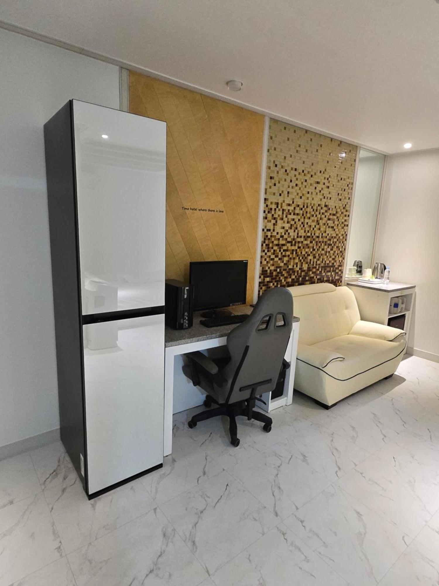 Time Hotel Yangsan Extérieur photo