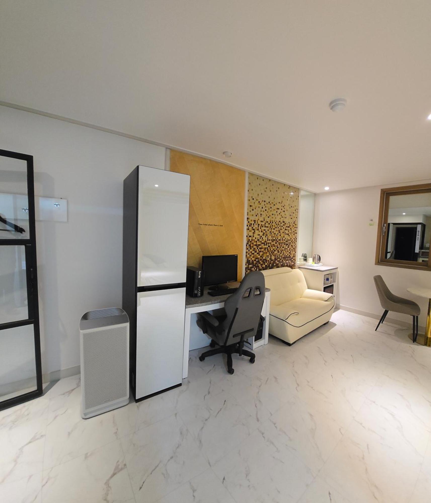 Time Hotel Yangsan Extérieur photo